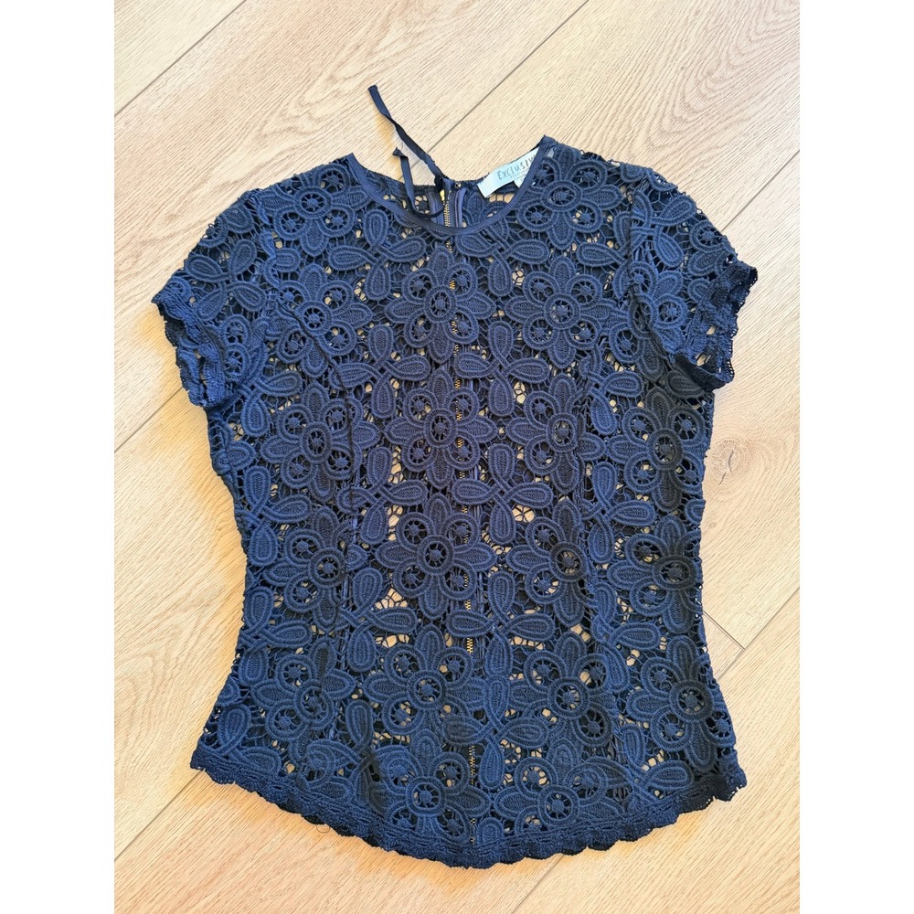 Exclusive‎ for Intermix Navy Blue Floral Guipure Lace Short Sleeve Top Petite P